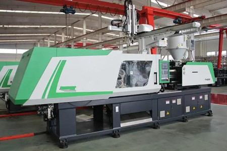 果筐注塑機(jī)大概賣(mài)多少錢(qián)一臺(tái)？幾萬(wàn)到幾十萬(wàn)不等！