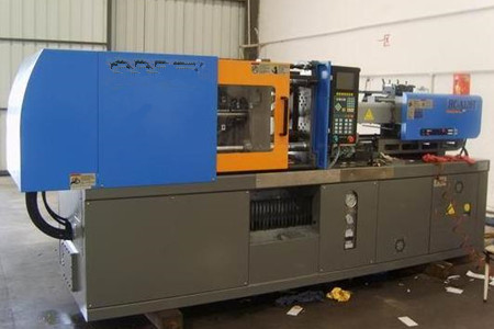 果筐注塑機(jī)廠家如何選擇比較好？需重視這些因素！